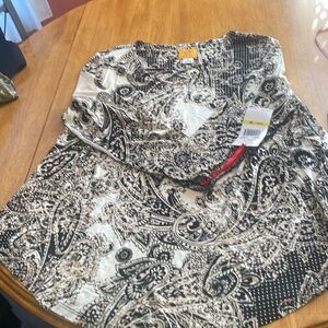 Ruby Rd. Black and Cream Floral Top